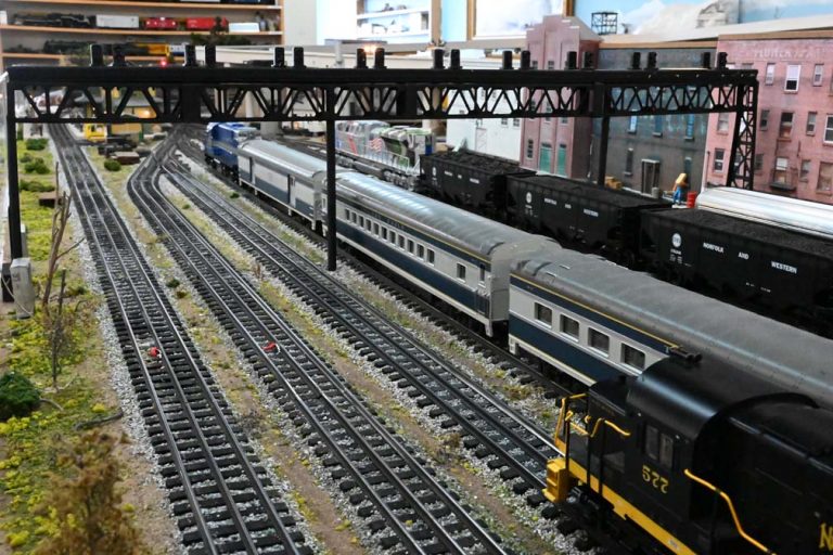 o scale horses